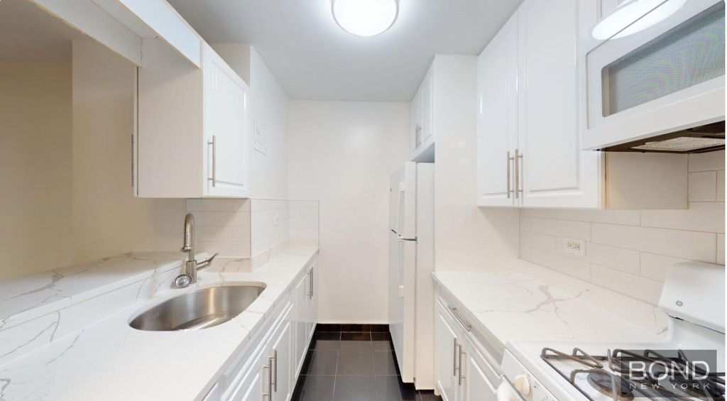East 71st Street - Photo 2