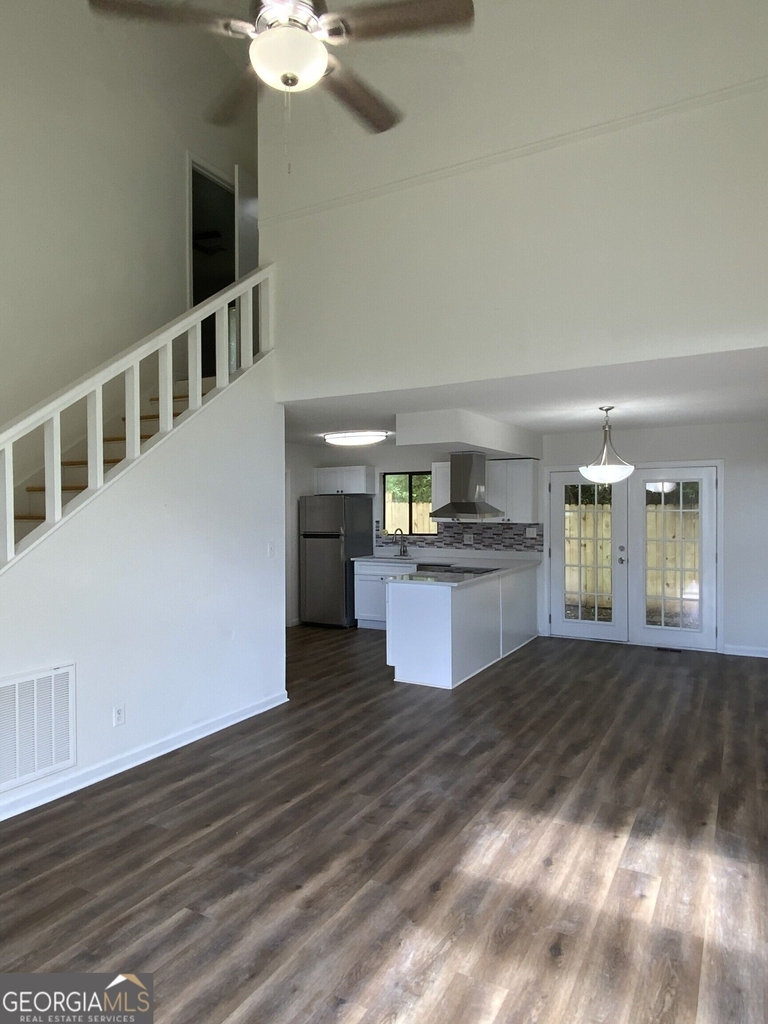 3975 Darryl Lane - Photo 2