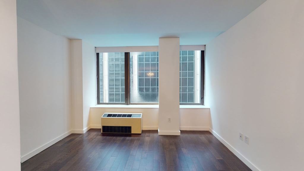 95 Wall Street - Photo 1