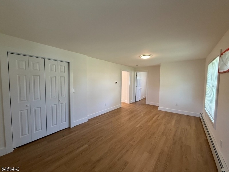 391 Hollywood Ave - Photo 3