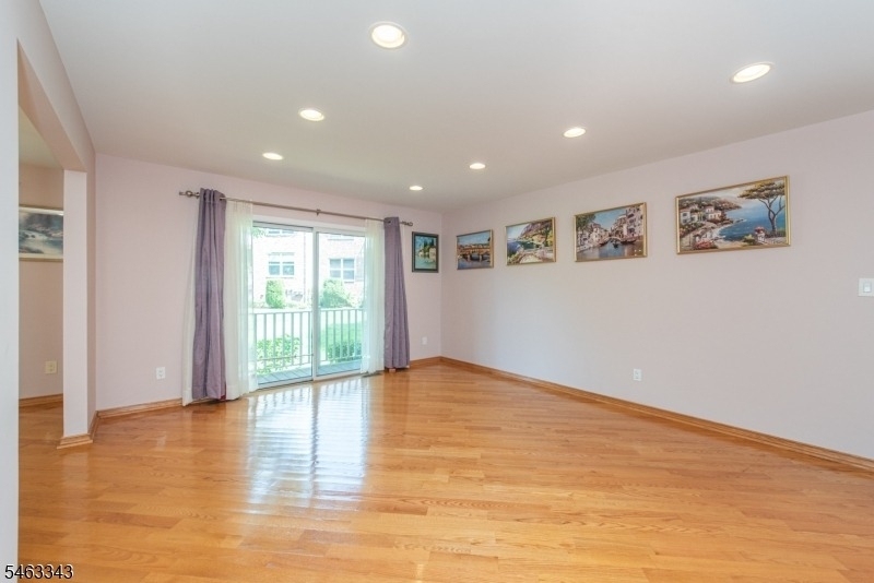 3 Jennifer Dr - Photo 2