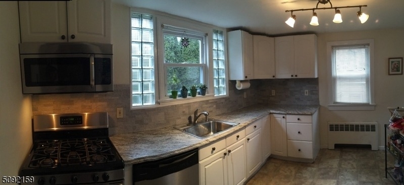 21 Cobb Pl - Photo 2