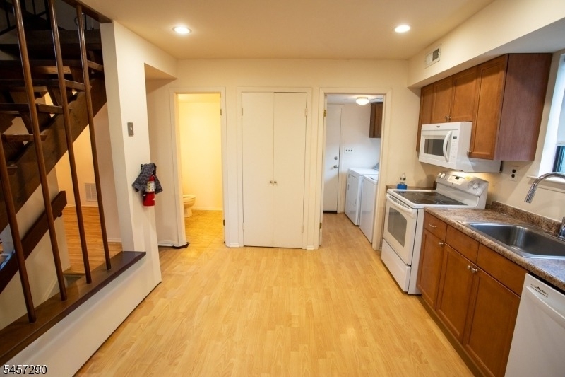 112 Bluebird Dr - Photo 7