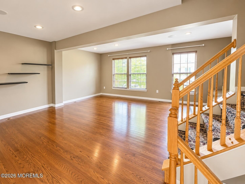 61 Saxton Road - Photo 9
