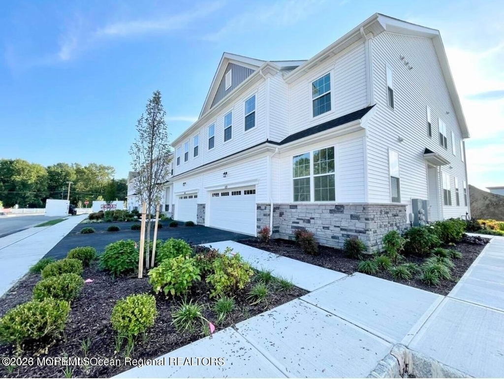 113 Woolley Court - Photo 0