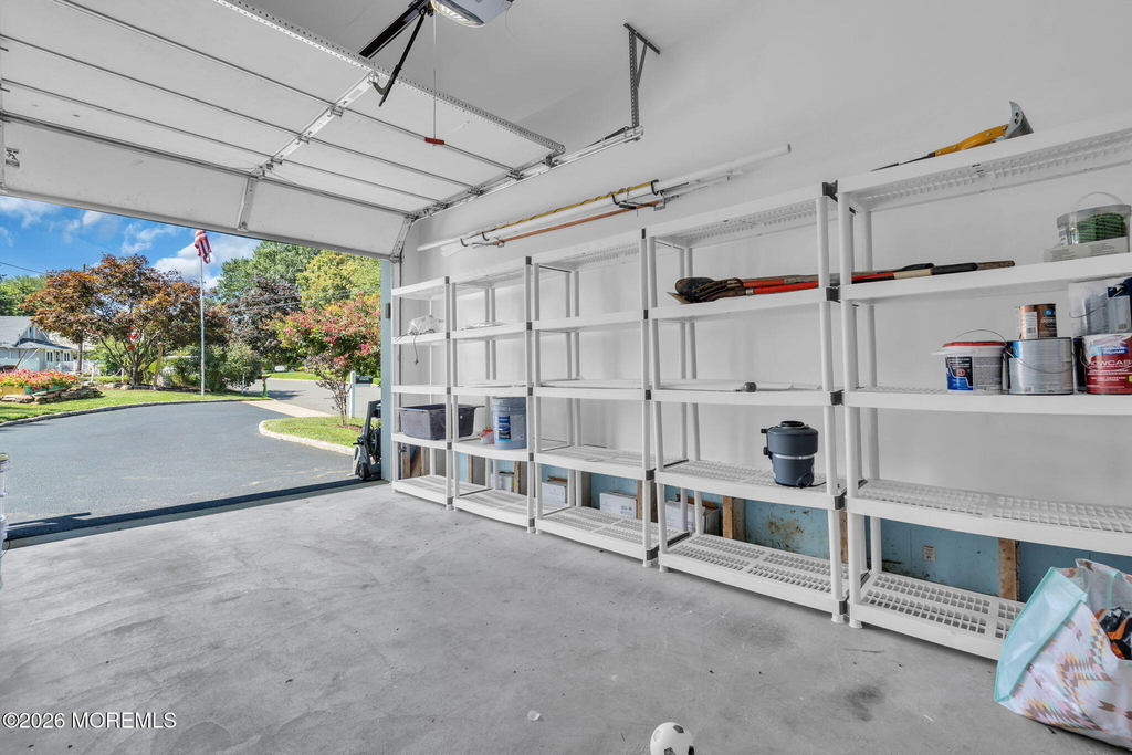 4 Wood Avenue - Photo 32