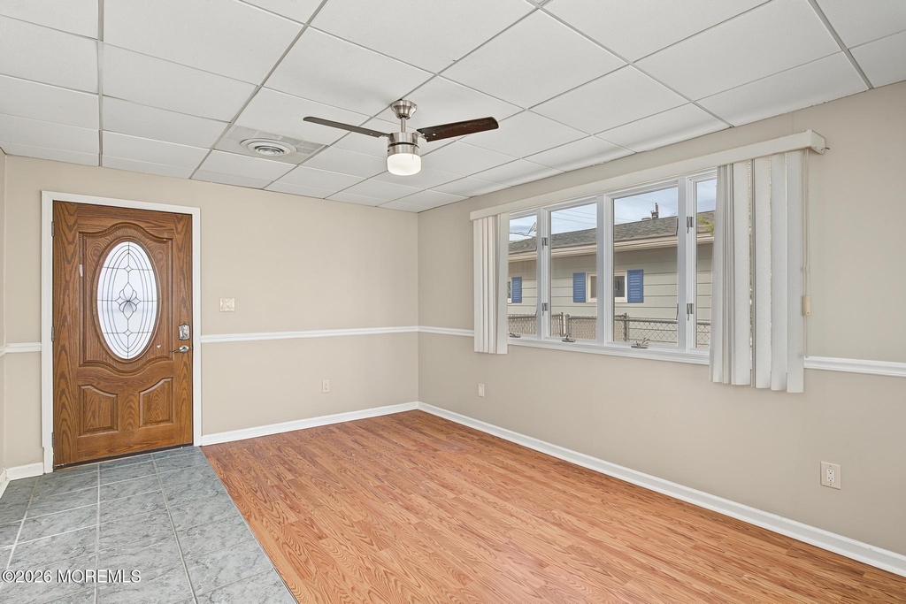 137 E Susquehanna Drive - Photo 9