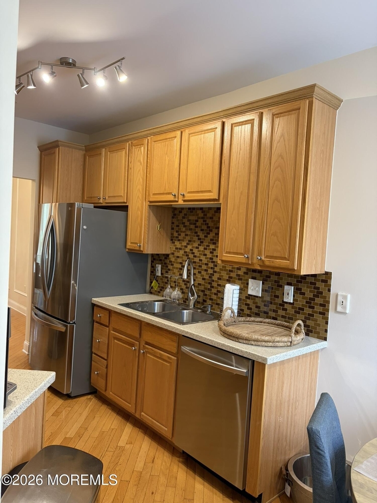 215 Shinnecock Drive - Photo 4