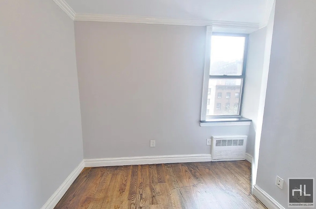 West 14 Street - Photo 1