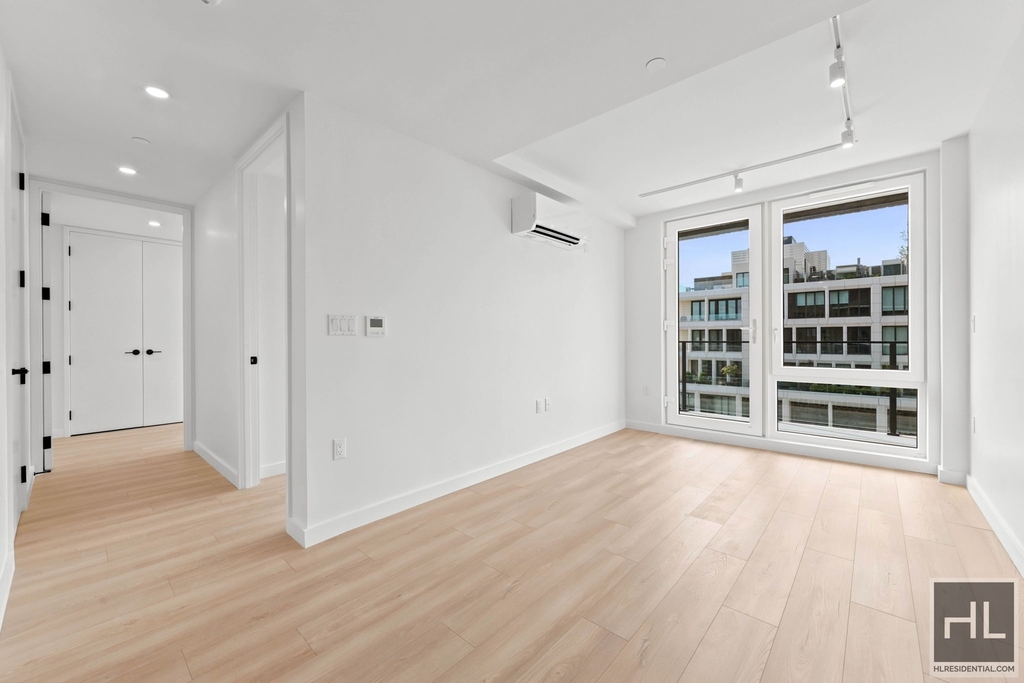 St Marks Place - Photo 0