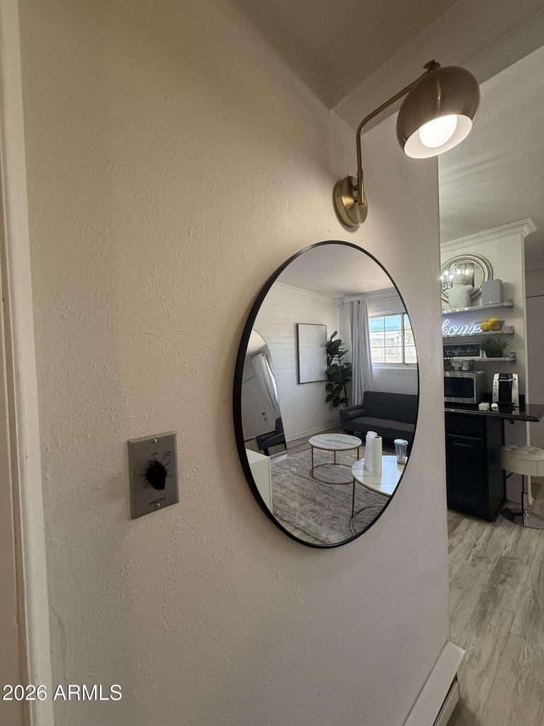 2150 W Missouri Avenue - Photo 10
