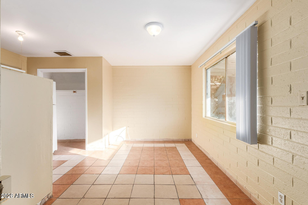 320 N 20th Avenue - Photo 6