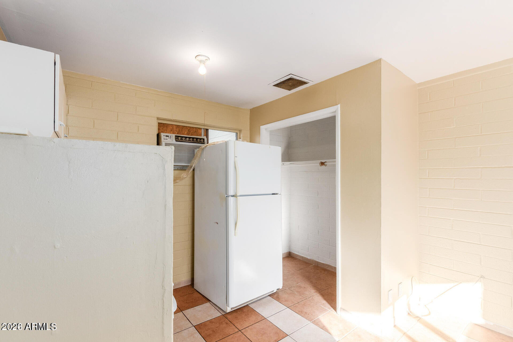 320 N 20th Avenue - Photo 11