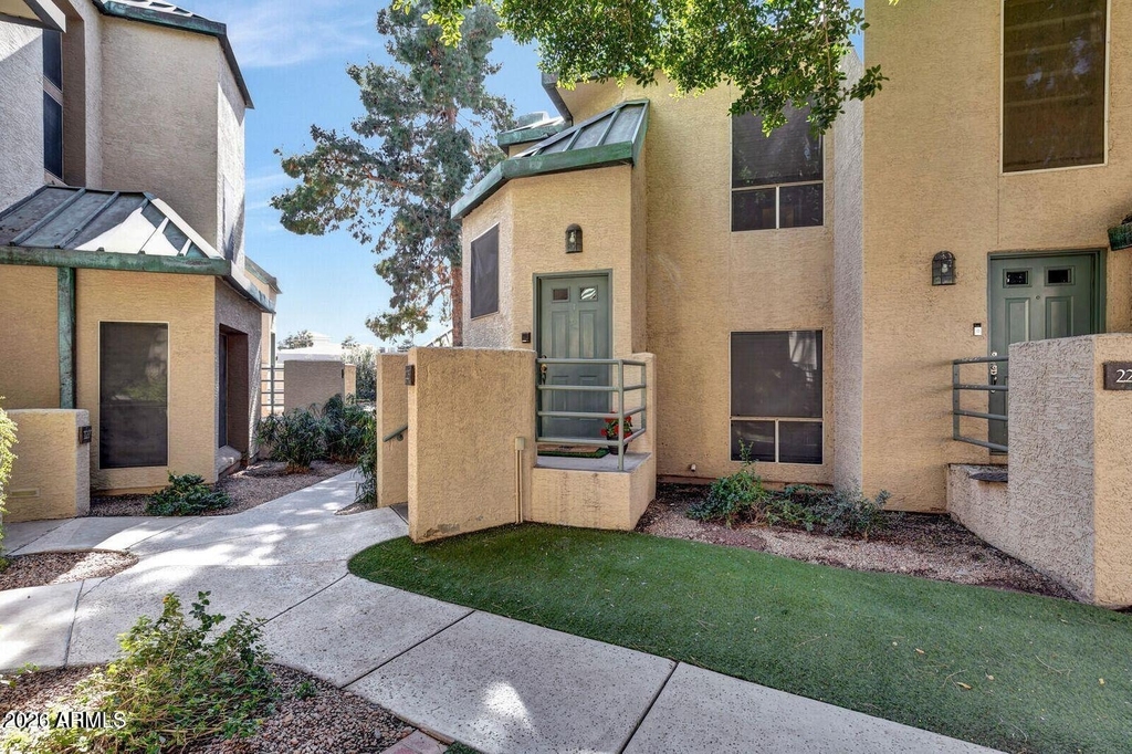 101 N 7th Street - Photo 1