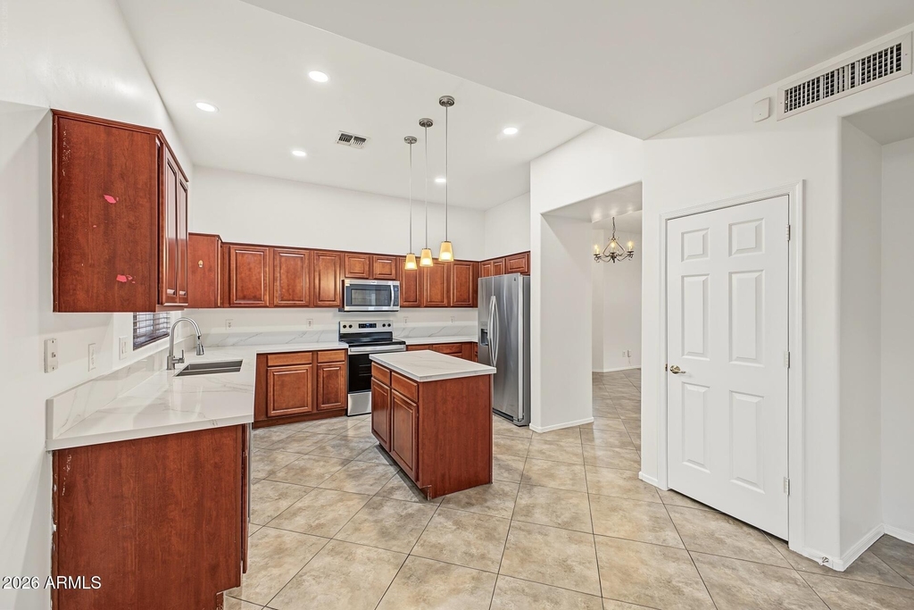 15523 W Central Street - Photo 15