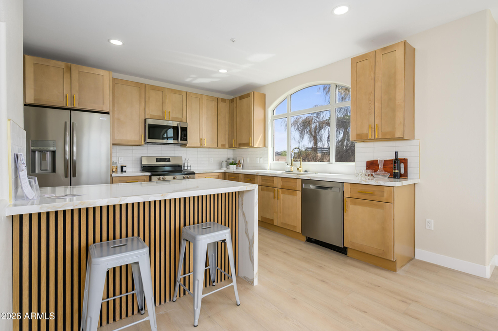 1081 W 1st Street - Photo 5