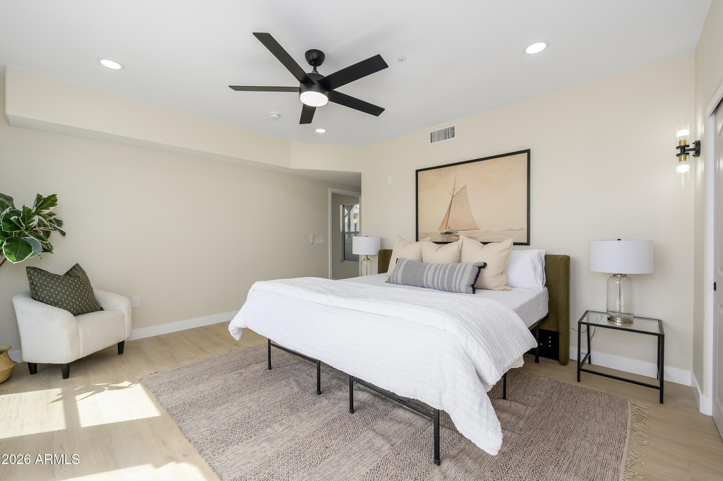 1081 W 1st Street - Photo 14