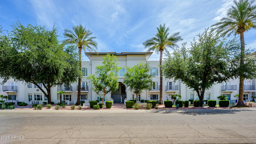 1081 W 1st Street - Photo 21