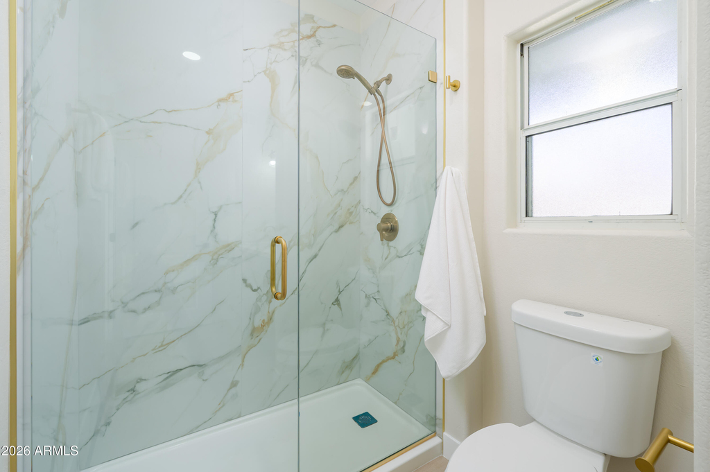 1081 W 1st Street - Photo 16