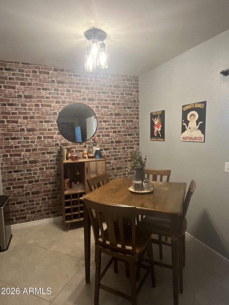 803 E Cochise Drive - Photo 7
