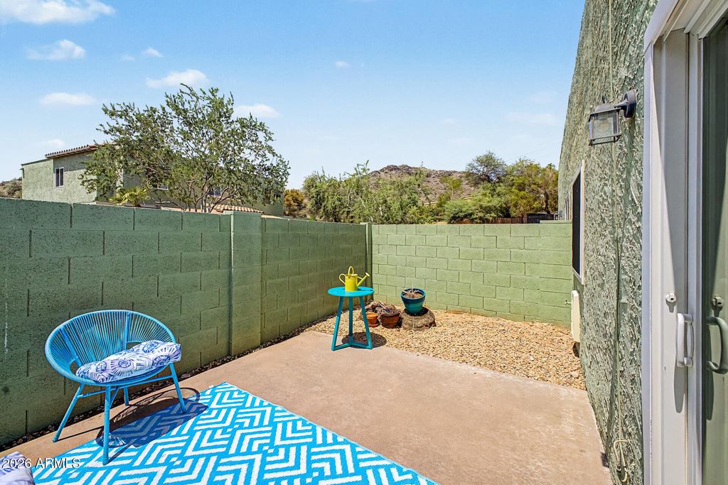 803 E Cochise Drive - Photo 24