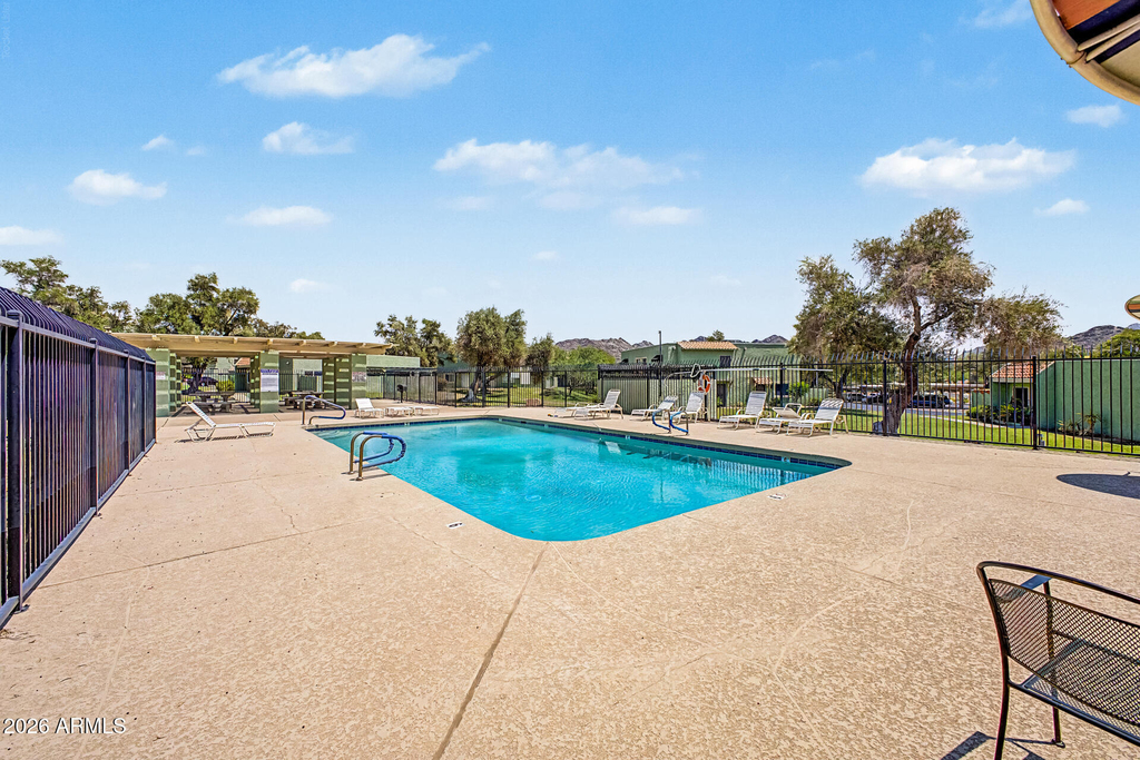 803 E Cochise Drive - Photo 28