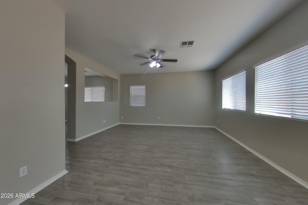 6923 S 50th Drive - Photo 3