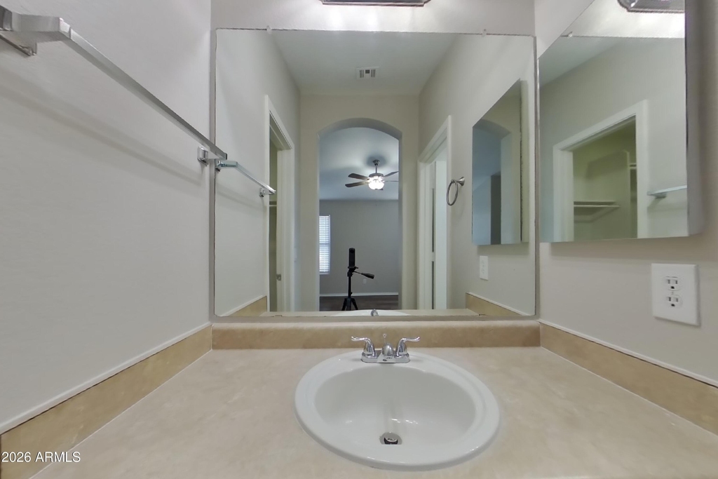 1612 E Barbarita Avenue - Photo 8