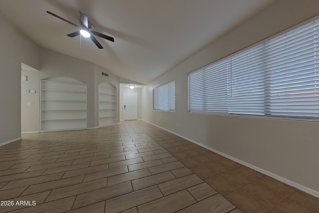 5206 W Pecan Road - Photo 2