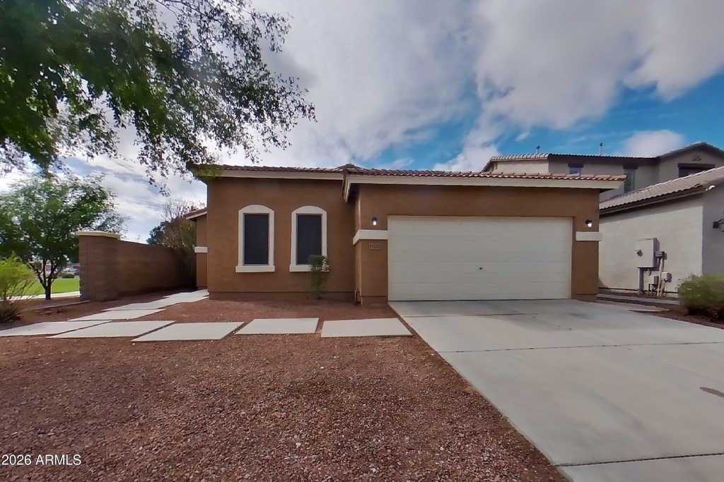 45209 W Miraflores Street - Photo 0