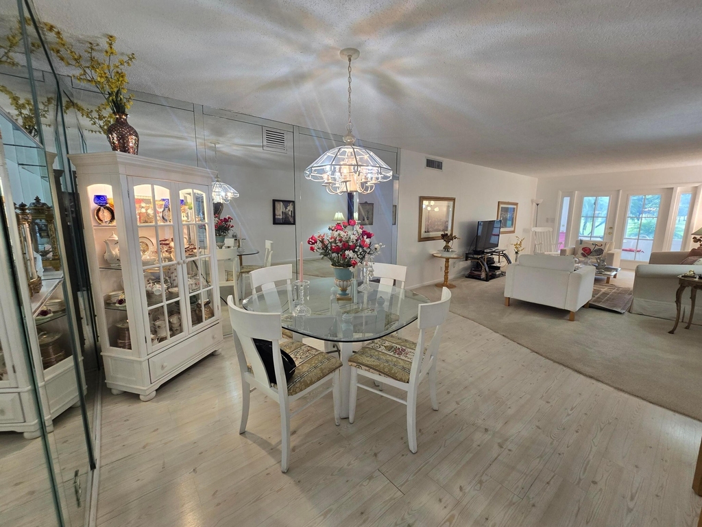 2901 Victoria Circle - Photo 7