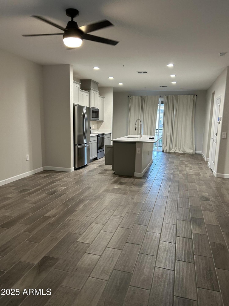 1255 N Arizona Avenue - Photo 9