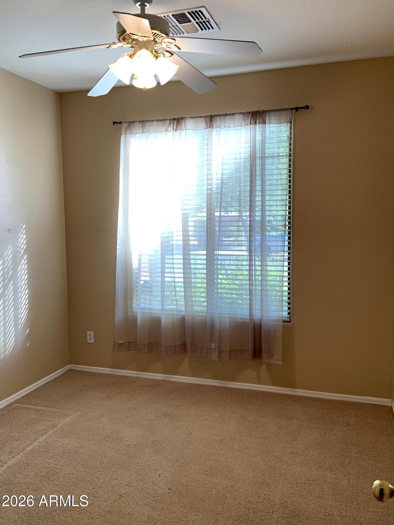 15246 W Jefferson Street - Photo 12