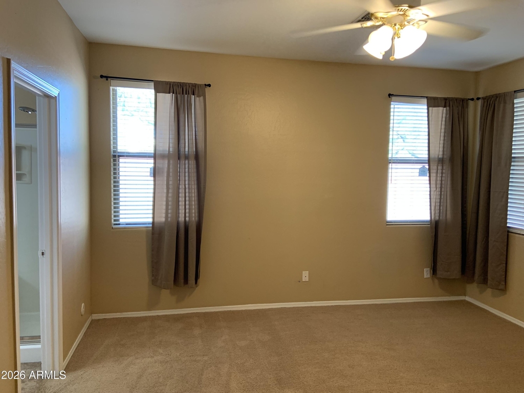 15246 W Jefferson Street - Photo 4