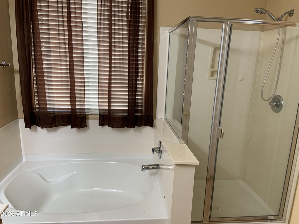15246 W Jefferson Street - Photo 7