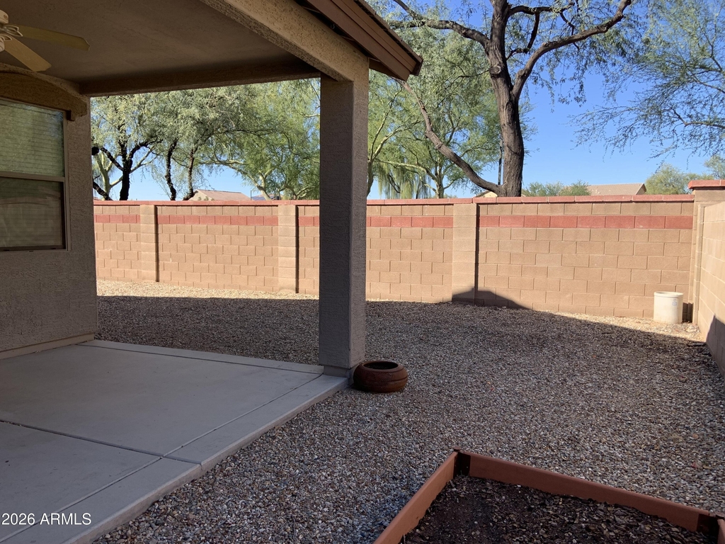 15246 W Jefferson Street - Photo 19