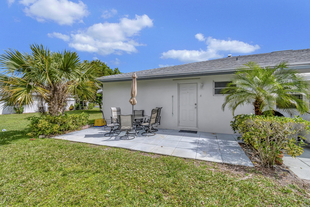 1182 S Drive Circle - Photo 18