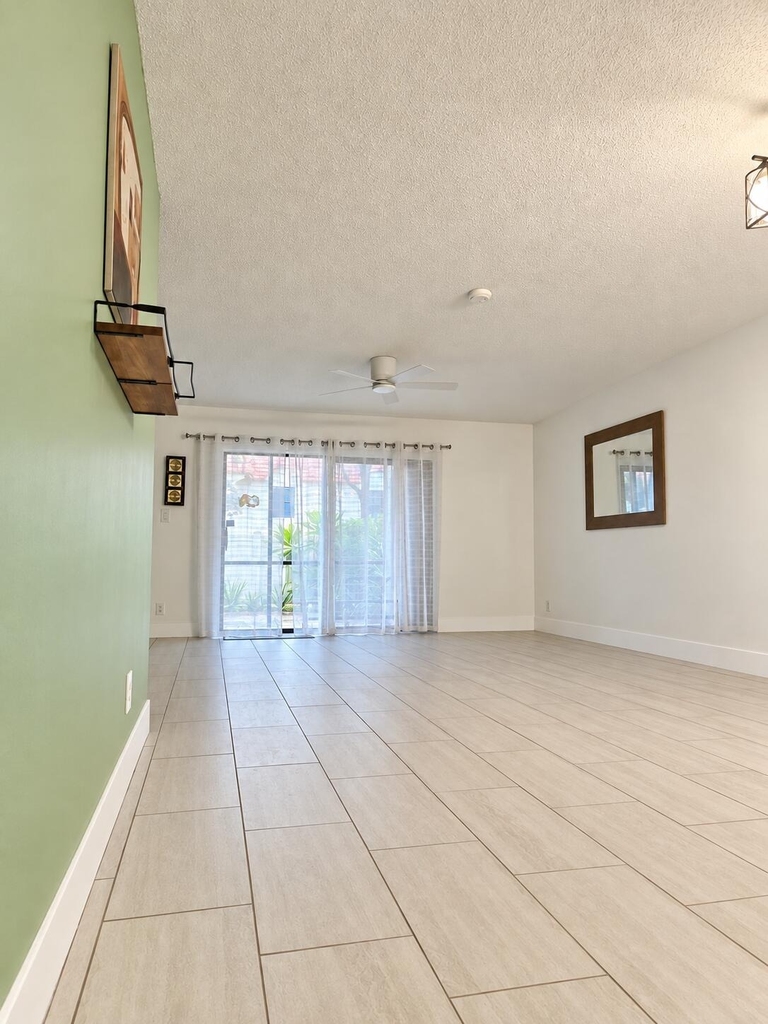 138 S Cypress Road - Photo 5