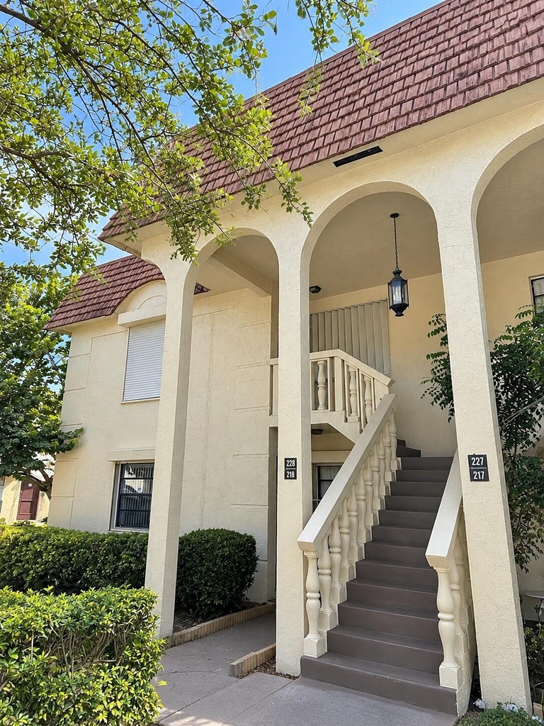 138 S Cypress Road - Photo 0
