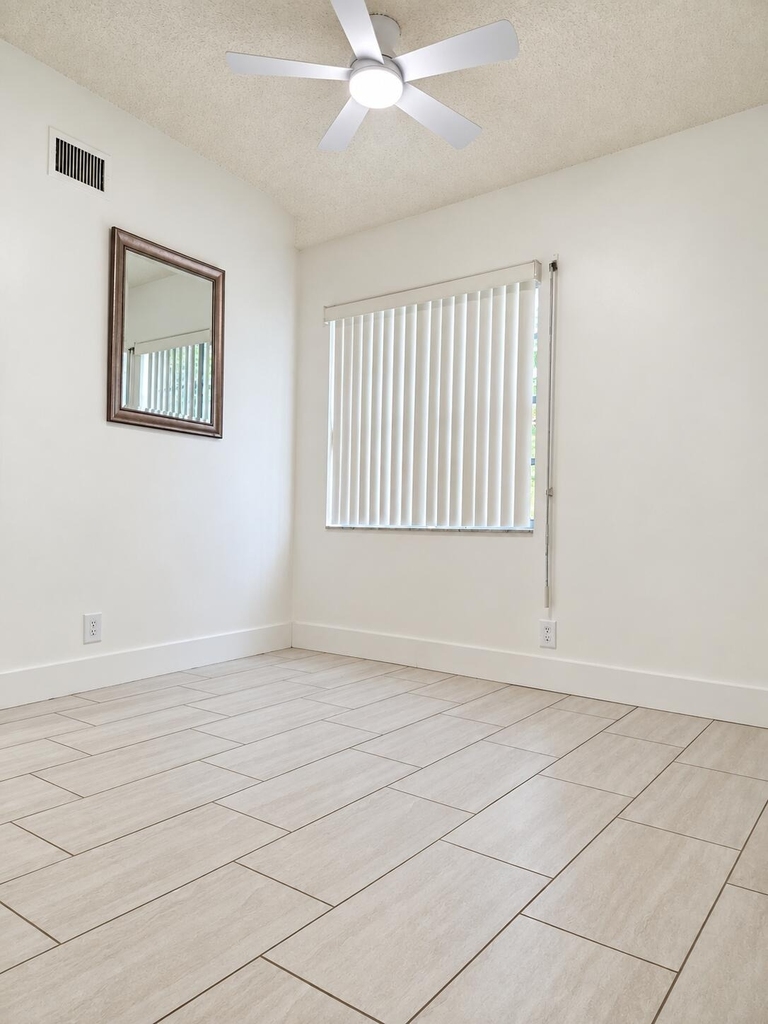 138 S Cypress Road - Photo 13