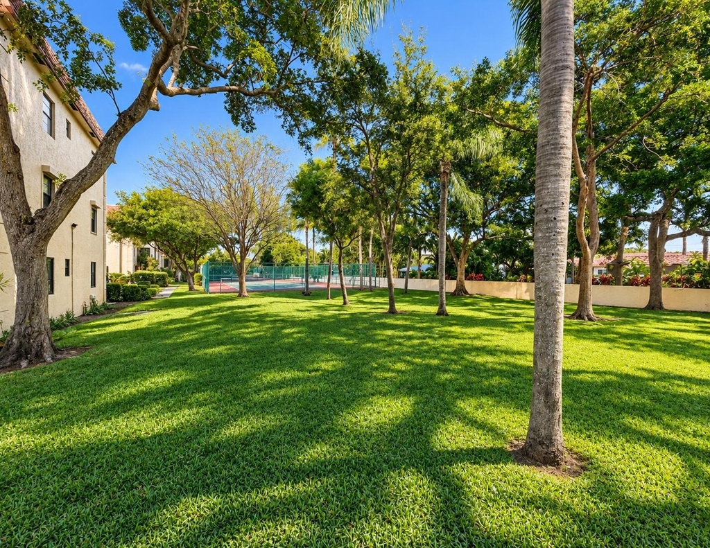 138 S Cypress Road - Photo 34