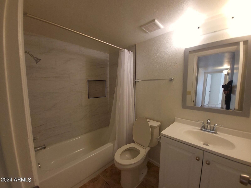 5714 W Virginia Avenue - Photo 5