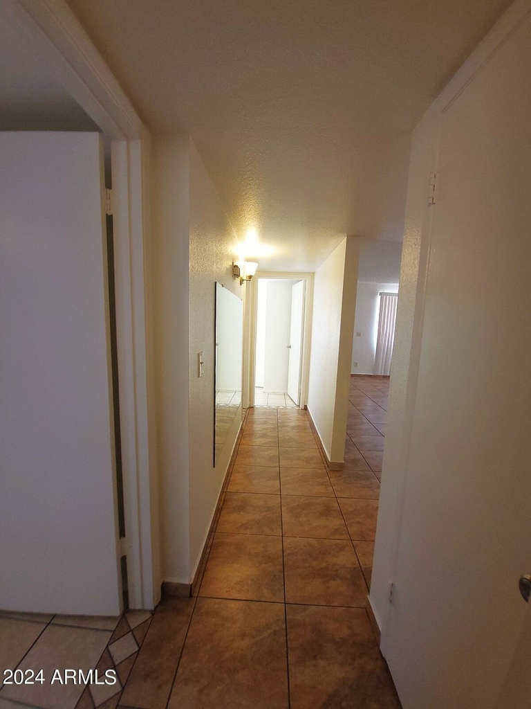 5714 W Virginia Avenue - Photo 6