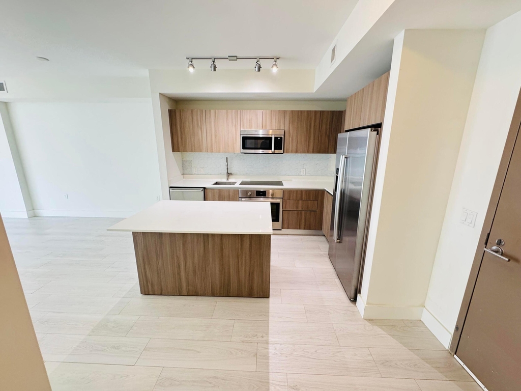 201 Sw 17th Road - Photo 6