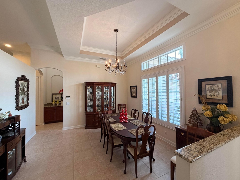 403 Nw Lyndhurst Court - Photo 4