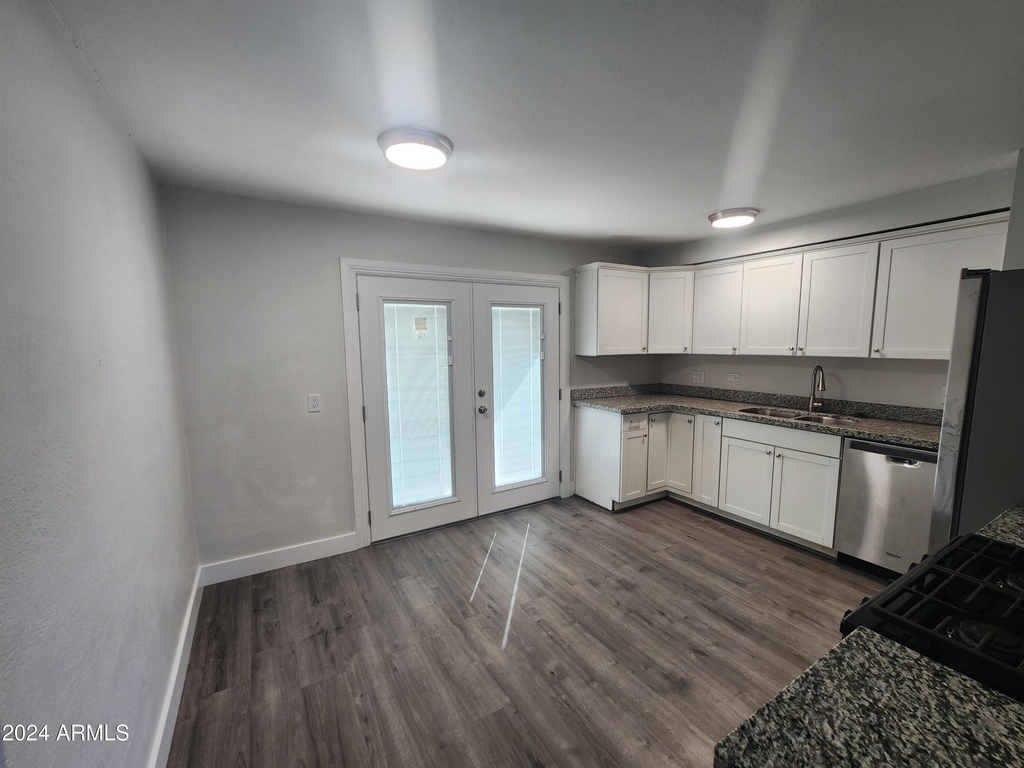 11231 W Montana Avenue - Photo 4