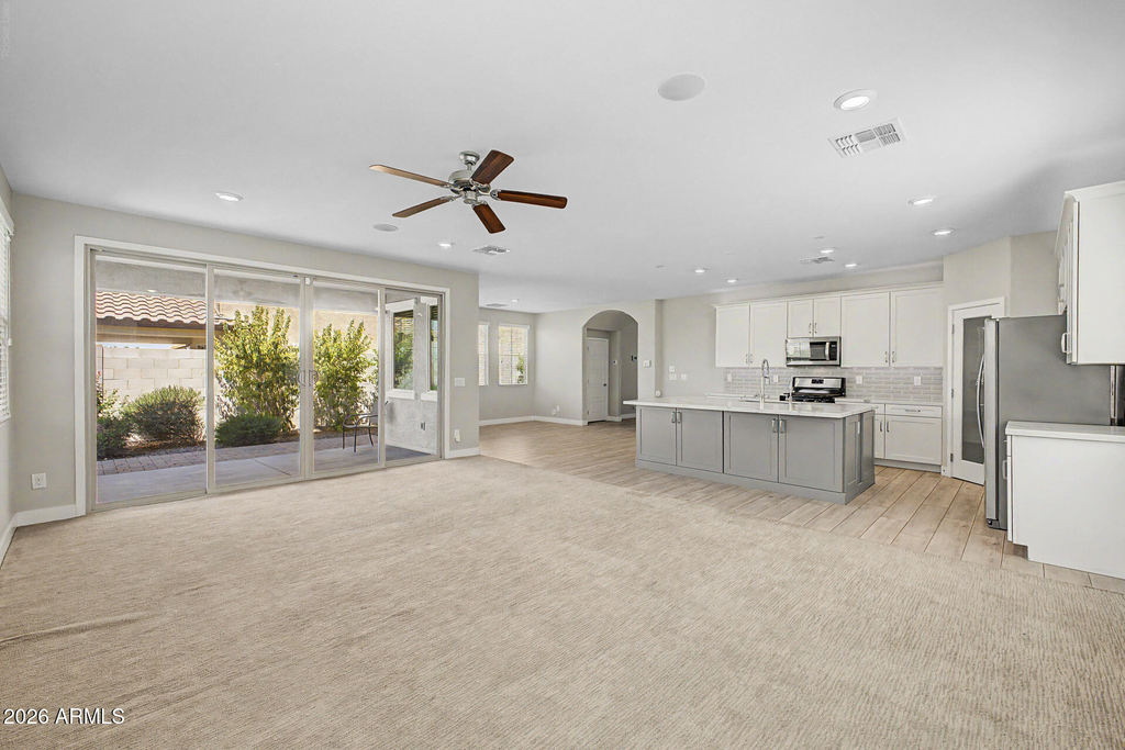 11466 S 176th Drive - Photo 7