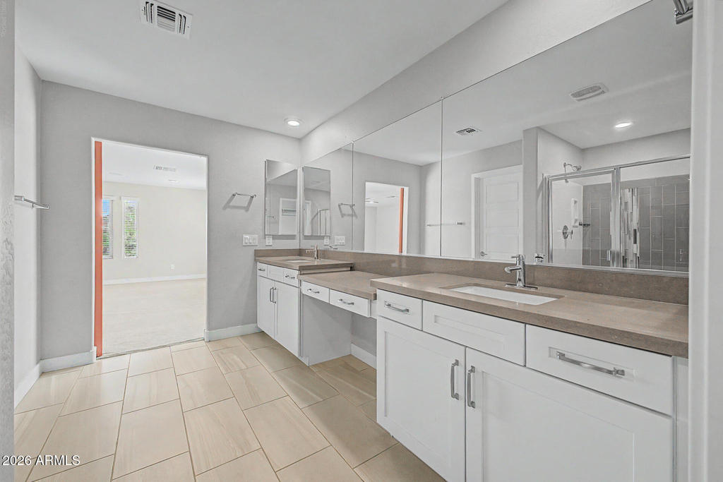 11466 S 176th Drive - Photo 18