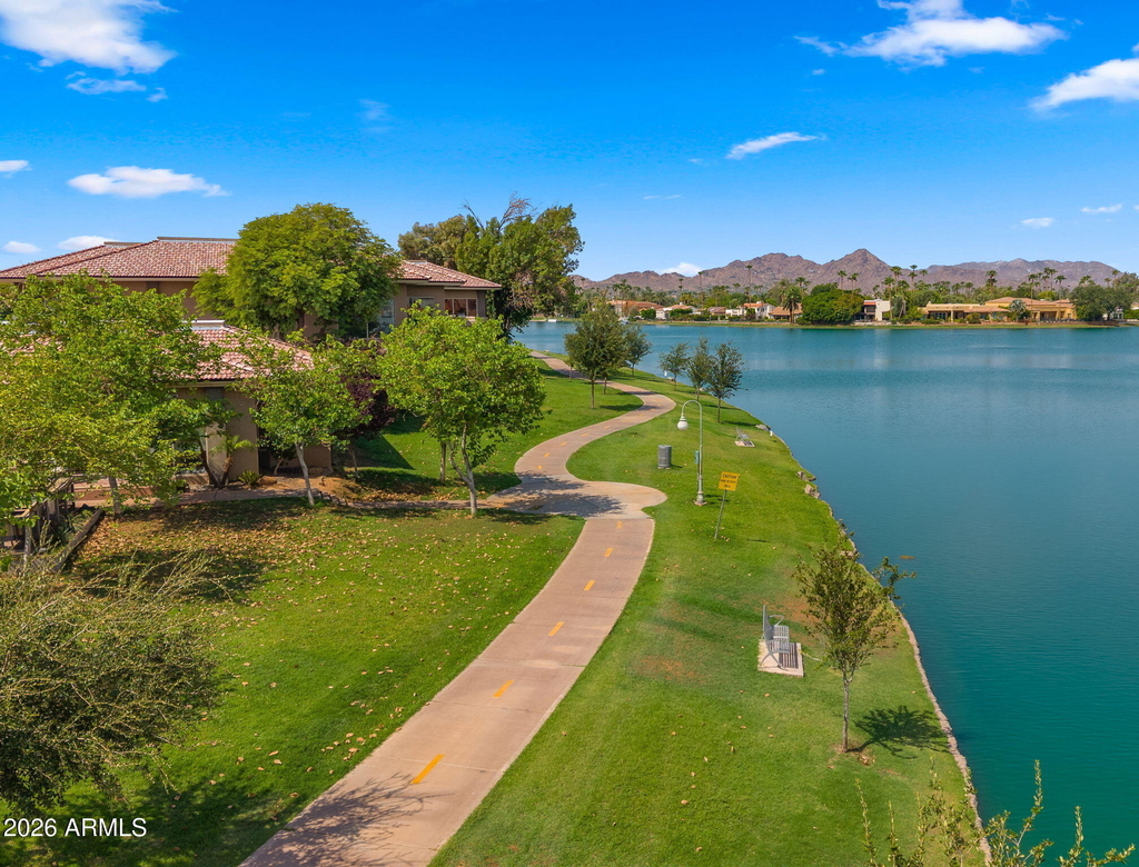 8649 E Royal Palm Road - Photo 27