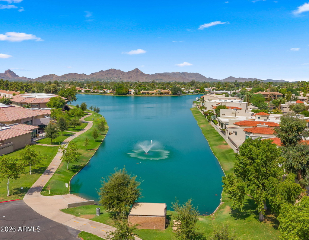 8649 E Royal Palm Road - Photo 26